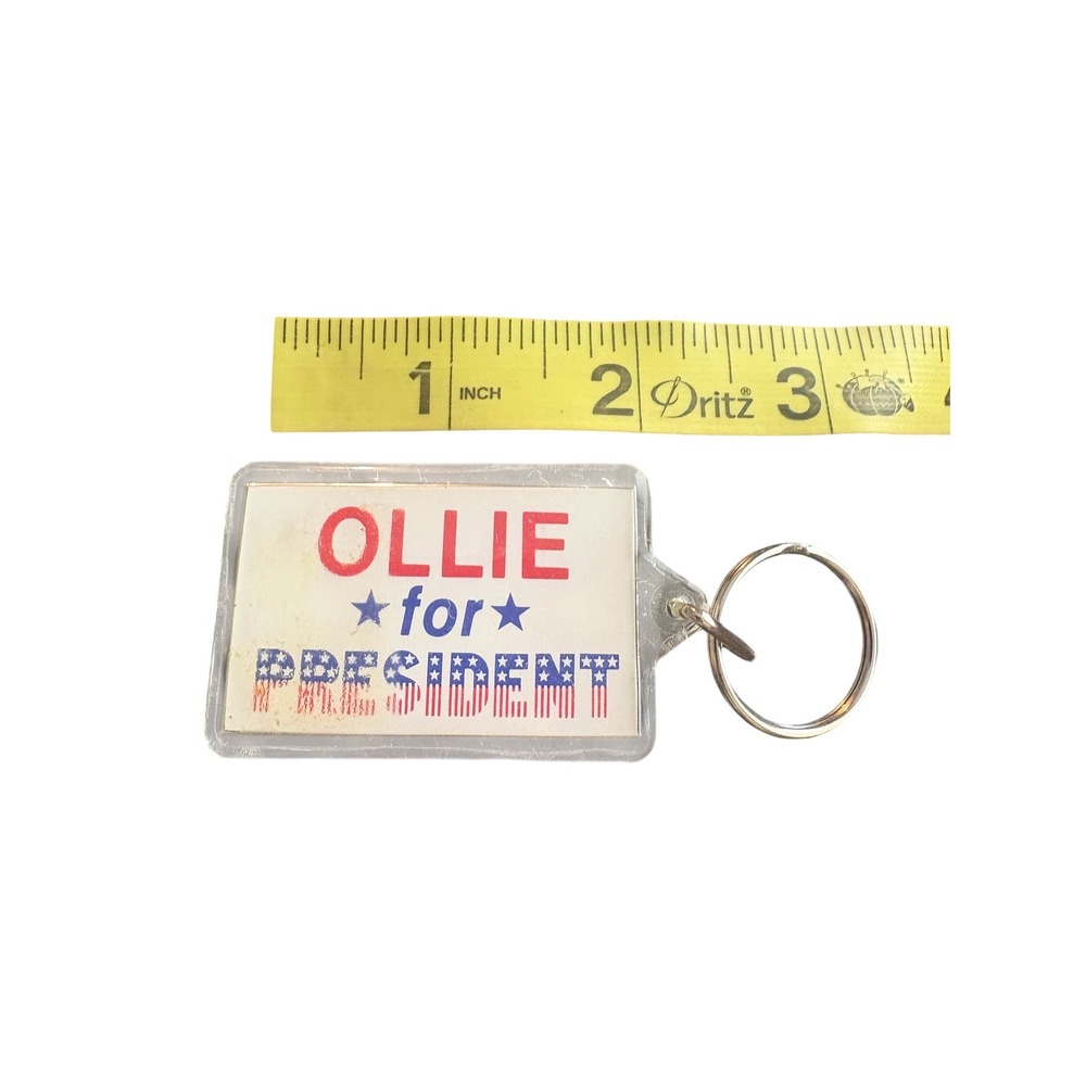 Vintage Ollie For President Novelty Campaign Keychain Acrylic Patriotic USA - Picture 3 of 4